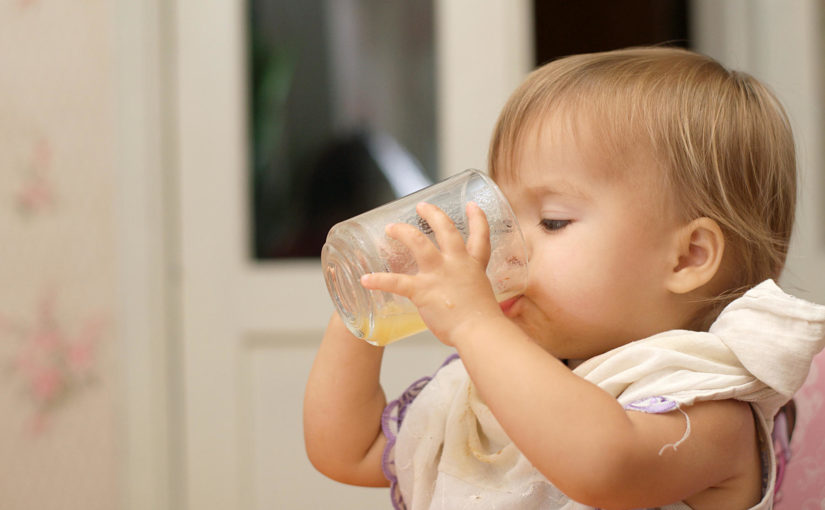 TRANSITIONING YOUR BABY TO CUP DRINKING